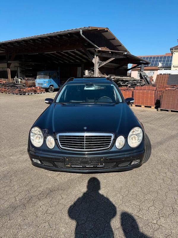 Gebraucht Mercedes E320 2004 Blau Kombi