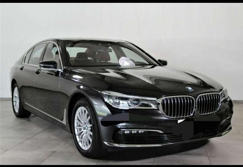 Gebraucht 2017 BMW 750 Limousine | 36.000 € (Teuer) - Bild 1/4