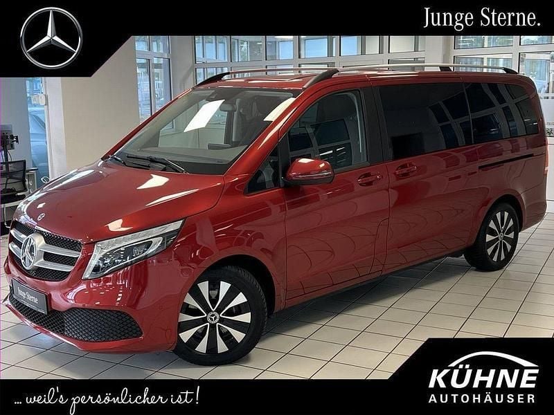Hyazinthrot Gebraucht 2020 Mercedes V250 Edition Van / Kleinbus | 43.990 € (Superpreis) - Bild 1/4