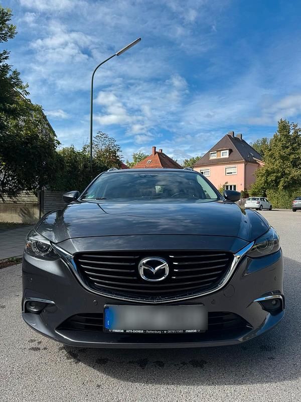 Grau Gebraucht 2016 Mazda 6 Kombi | 13.600 € (Fairer Preis) - Bild 1/4