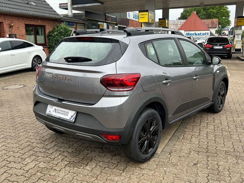 Neu Dacia Sandero Extreme 110 PS (80 kW) 2025 Grau Kleinwagen