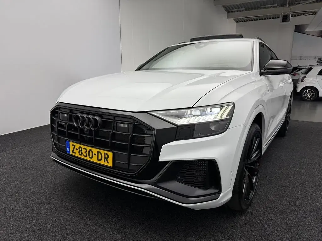 Gebraucht Audi Q8 Competition 462 PS (339 kW) 2024 Weiß SUV