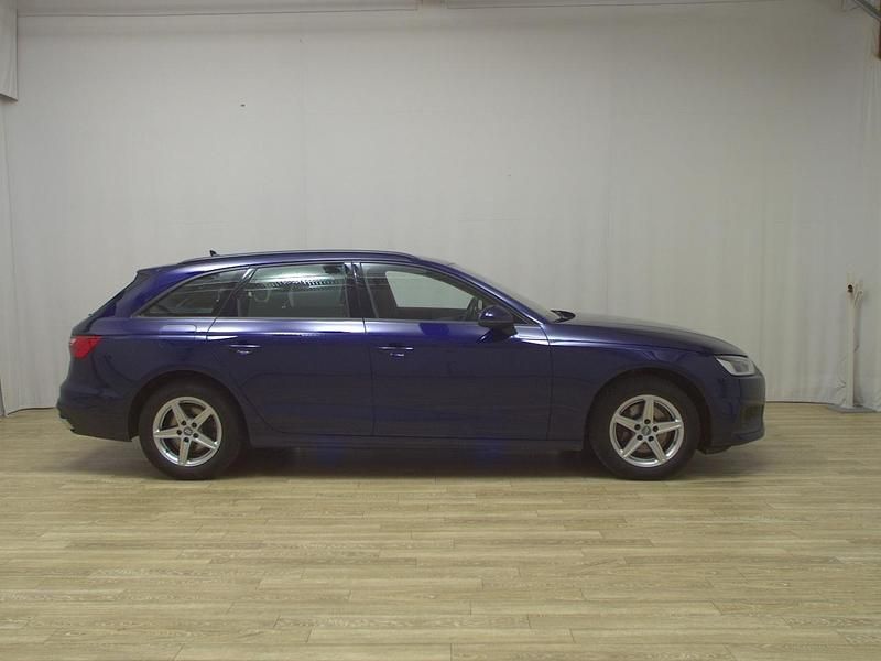 Blau Gebraucht 2021 Audi A4 Sport Kombi | 16.880 € (Fairer Preis) - Bild 1/4