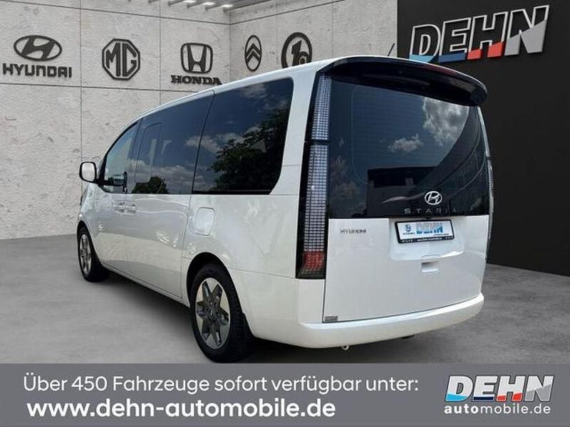 Gebraucht Hyundai Staria Prime 177 PS (130 kW) 2024 Creamy white / sol (weiss) Van / Kleinbus