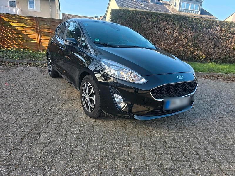 Gebraucht Ford Fiesta 101 PS (74 kW) 2019 Schwarz Kleinwagen