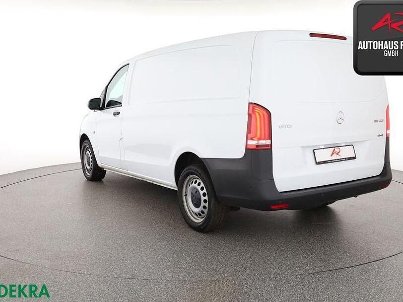 Gebraucht Mercedes Vito 163 PS (119 kW) 2021 Arktikweiss Van