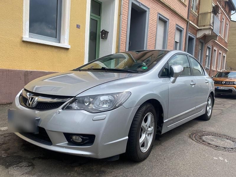 Gebraucht Honda Civic Elegance 116 PS (85 kW) 2010 Silber Limousine