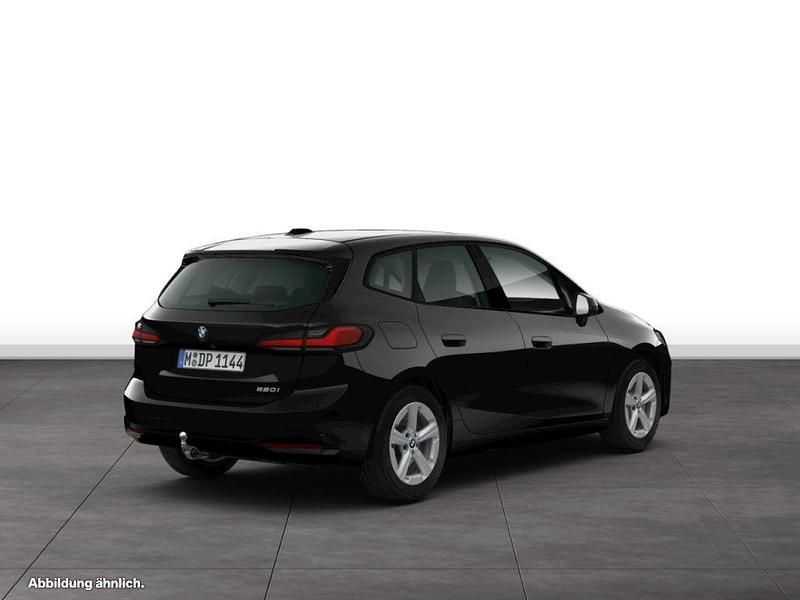 Gebraucht BMW 220 Active Tourer 156 PS (114 kW) 2025 Schwarz Van / Kleinbus