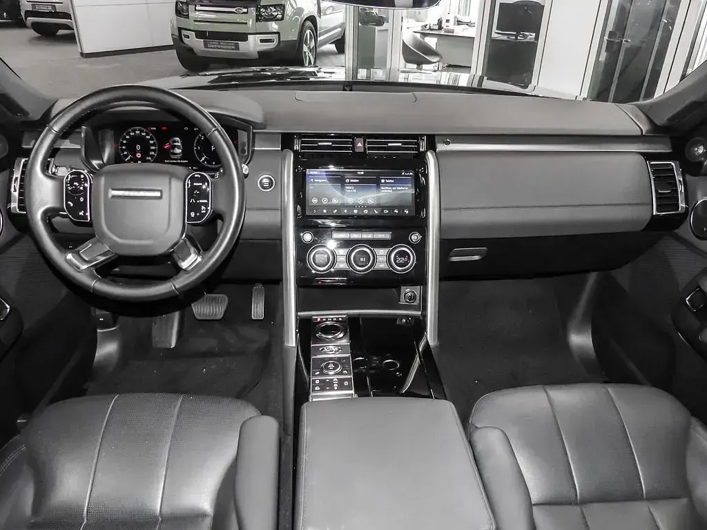 Second-hand Land Rover Discovery 5 HSE 306 CP (225 kW) 2019 Negru SUV