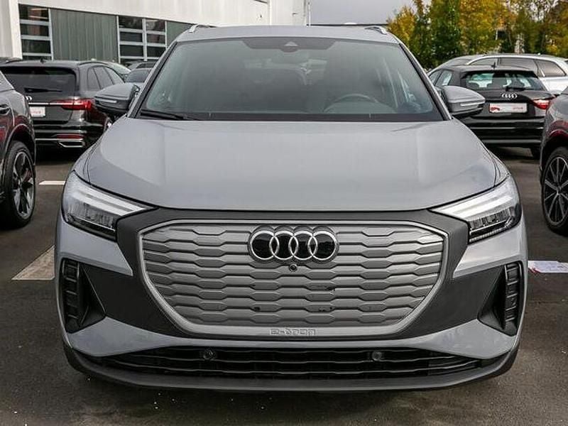 Gebraucht Audi Q4 e-tron Ambiente 150 kW (204 PS) 2022 Kieselgrau SUV
