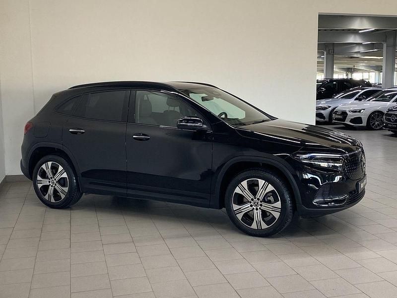 Gebraucht Mercedes EQA350 Night 214 kW (292 PS) 2025 Schwarz SUV
