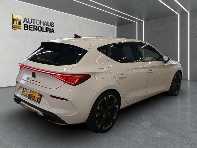 Gebraucht Cupra Leon VZ 300 PS (220 kW) 2022 Weiß Limousine
