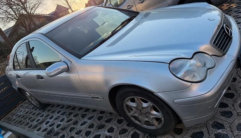 Second-hand Mercedes C200 122 CP (89 kW) 2003 Gri Berlinǎ