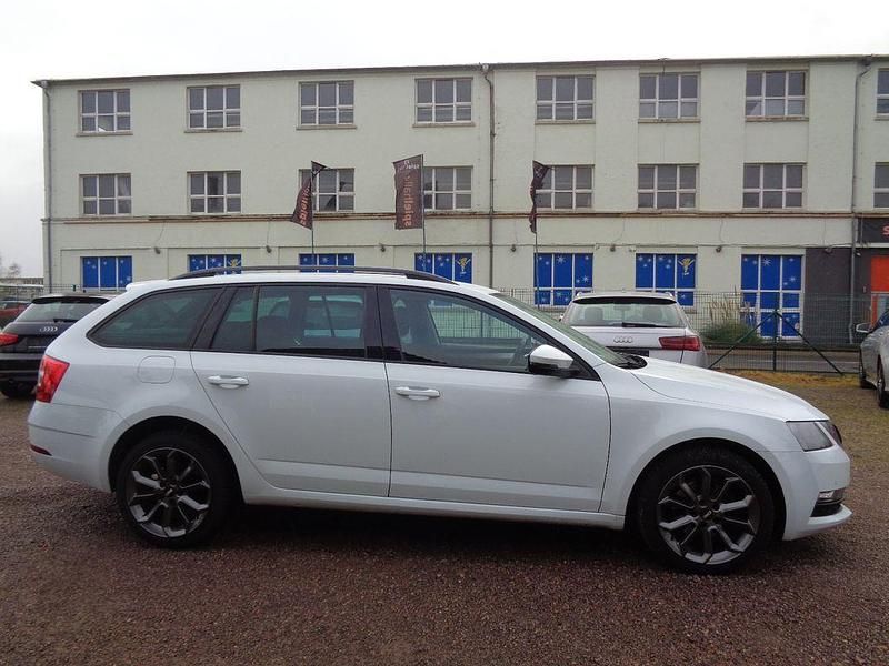 Gebraucht Skoda Octavia Ambition 150 PS (110 kW) 2017 Weiß Kombi