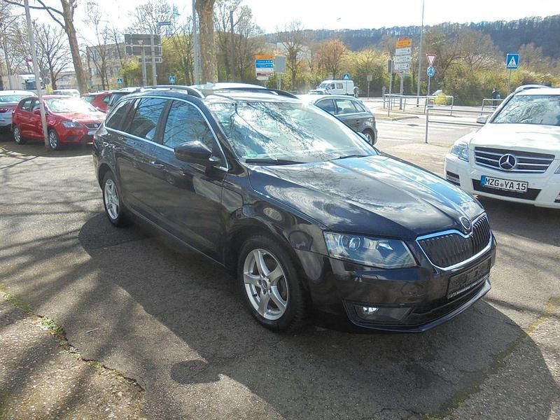 Second-hand Skoda Octavia Elegance 150 CP (110 kW) 2013 Negru Berlinǎ