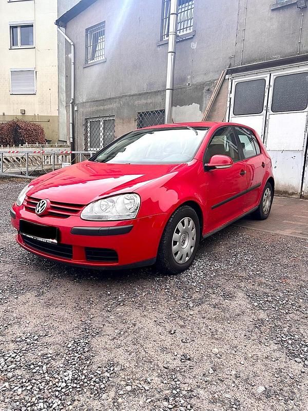 Rot Gebraucht 2005 VW Golf IV Limousine | 1.499 € (Superpreis) - Bild 1/4