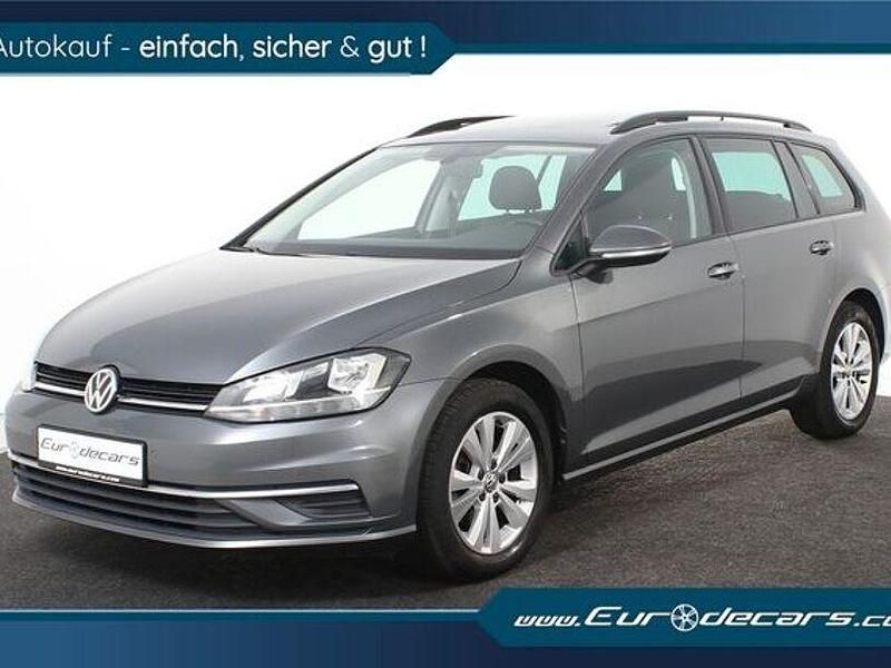 Grau Gebraucht 2020 VW Golf VII Kombi | 13.700 € (Fairer Preis) - Bild 1/4