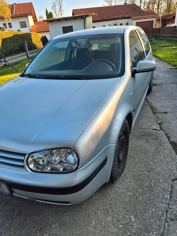 Usado VW Golf 75 HP (55 kW) 2003 Cinzento Coupé
