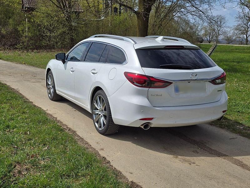 Gebraucht Mazda 6 Exclusive-Line 194 PS (142 kW) 2023 Weiß Kombi