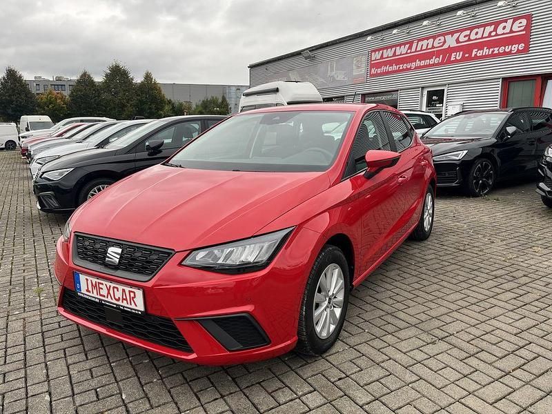 Rot uni Gebraucht 2022 Seat Ibiza Style Limousine | 14.990 € (Fairer Preis) - Bild 1/4