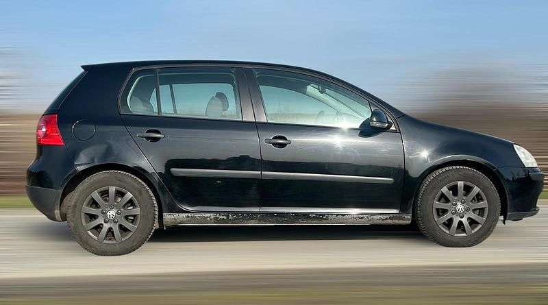 Gebraucht VW Golf V 102 PS (75 kW) 2004 Schwarz Kleinwagen