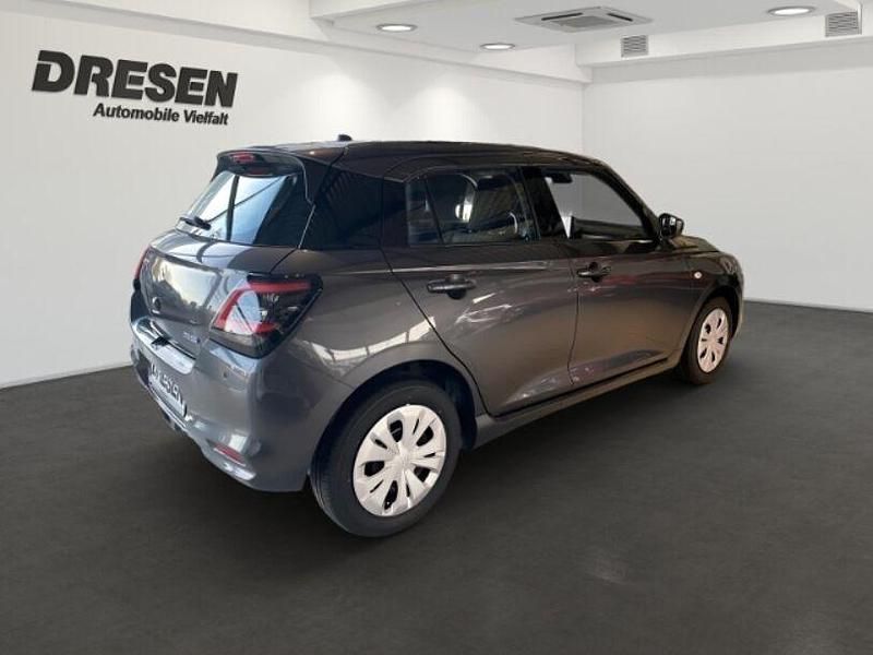 Neu Suzuki Swift Club 83 PS (61 kW) 2026 Grau Kleinwagen