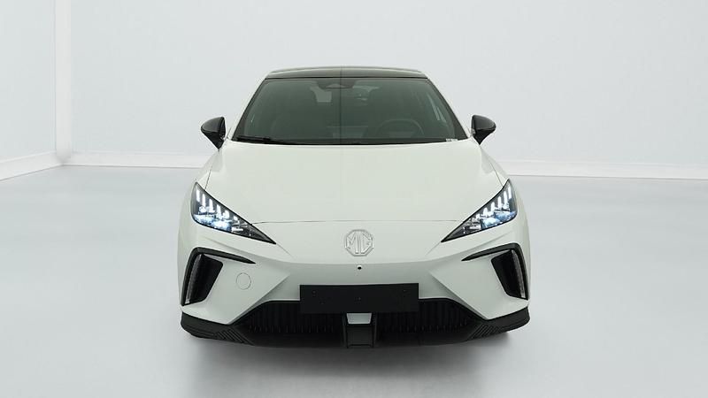 Gebraucht MG MG4 EV 319 kW (435 PS) 2025 Dover white / toit noir Kleinwagen