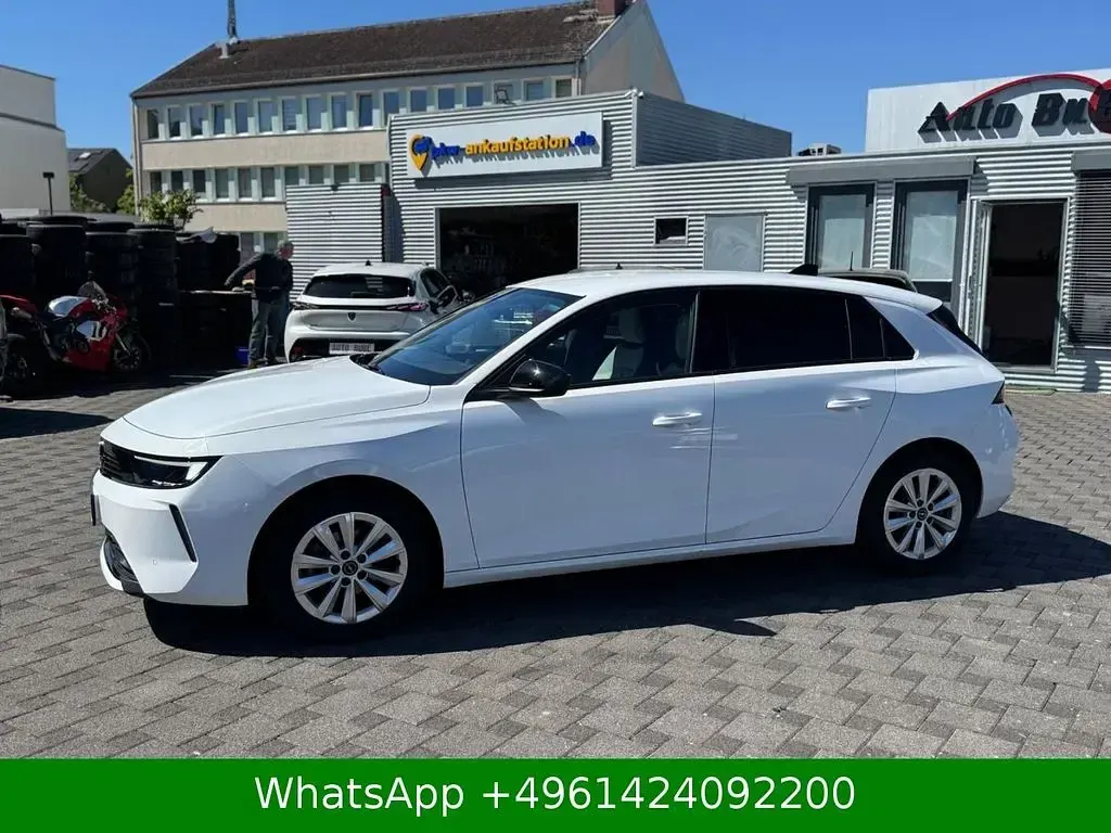 Usata Opel Astra Elegance 131 CV (96 kW) 2023 Bianco Utilitaria