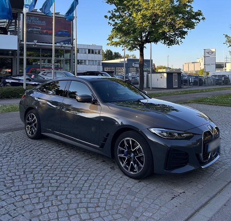 Gebraucht BMW i4 M Sport 250 kW (340 PS) 2024 Grau Limousine