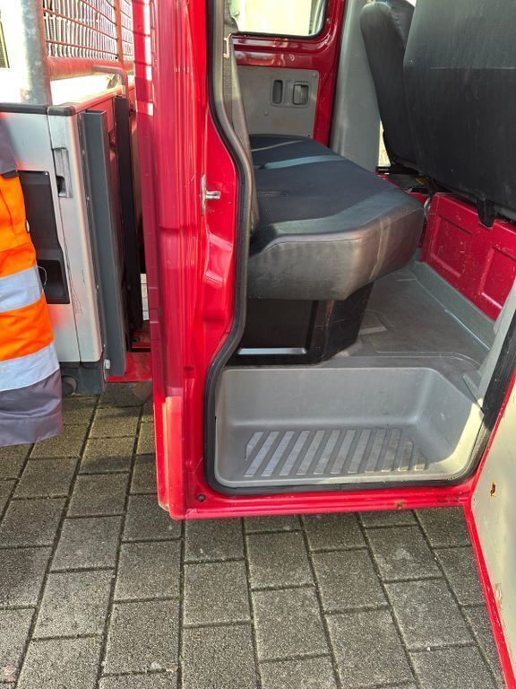 Gebraucht Mercedes Sprinter 129 PS (94 kW) 2014 Rot Van