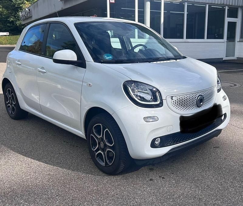 Weiß Gebraucht 2019 Smart ForFour Kleinwagen | 12.750 € (Fairer Preis) - Bild 1/4