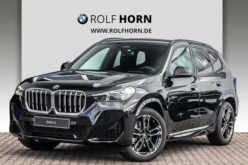 Schwarz Neu 2024 BMW X1 M Sport SUV | 53.950 € (Guter Preis) - Bild 1/4