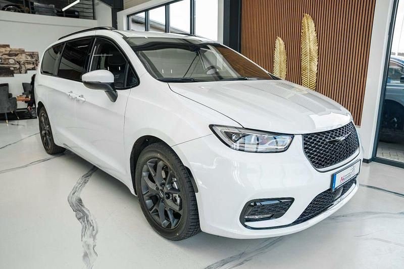 Używany Chrysler Pacifica Limited 291 KM (214 kW) 2023 Biały Minivan