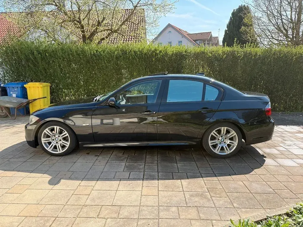Gebraucht BMW 325 M Sport 218 PS (160 kW) 2006 Schwarz Limousine
