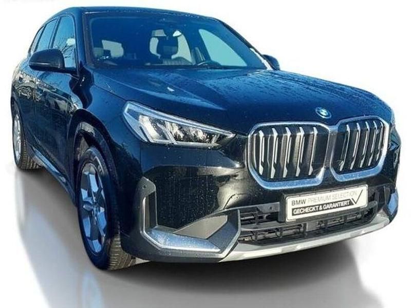 Gebraucht BMW iX1 xLine 230 kW (313 PS) 2022 Schwarz ii/bonnet fluid black SUV