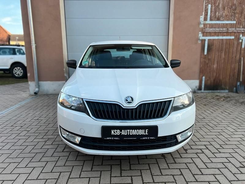 Gebraucht Skoda Rapid 86 PS (63 kW) 2015 Weiß Kleinwagen