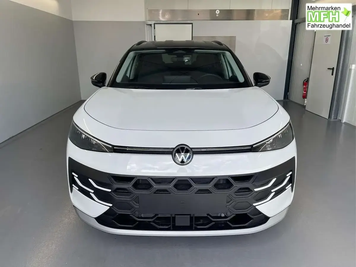 Neu VW T-Roc Life 150 PS (110 kW) 2026 [0qa1] pure white / dac... SUV