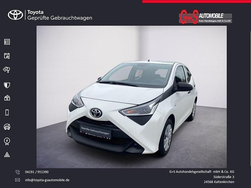 Pianosaweiß Gebraucht 2020 Toyota Aygo Business Edition Kleinwagen | 9.690 € (Fairer Preis) - Bild 1/4