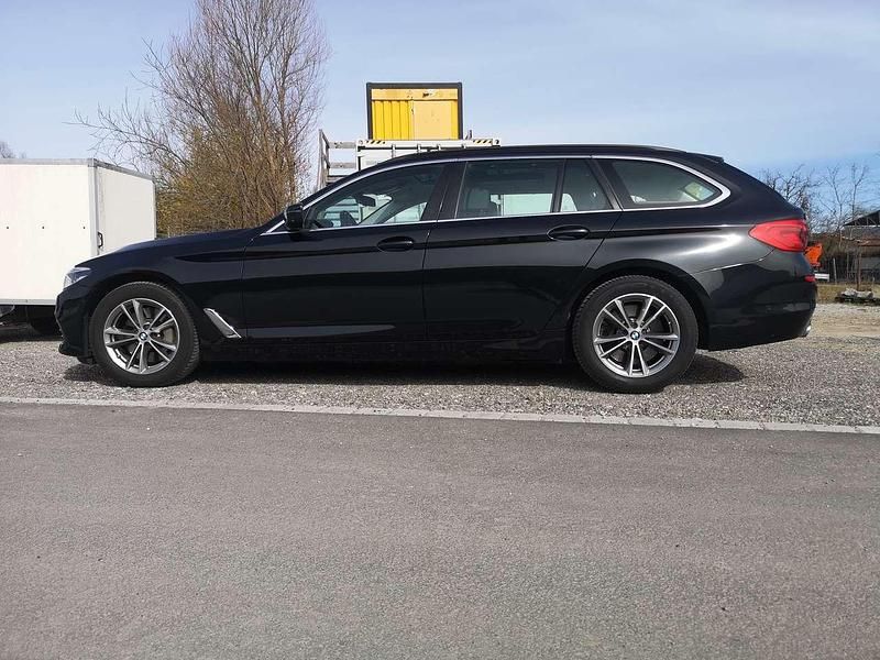 Gebraucht BMW 530 265 PS (194 kW) 2019 Schwarz Kombi