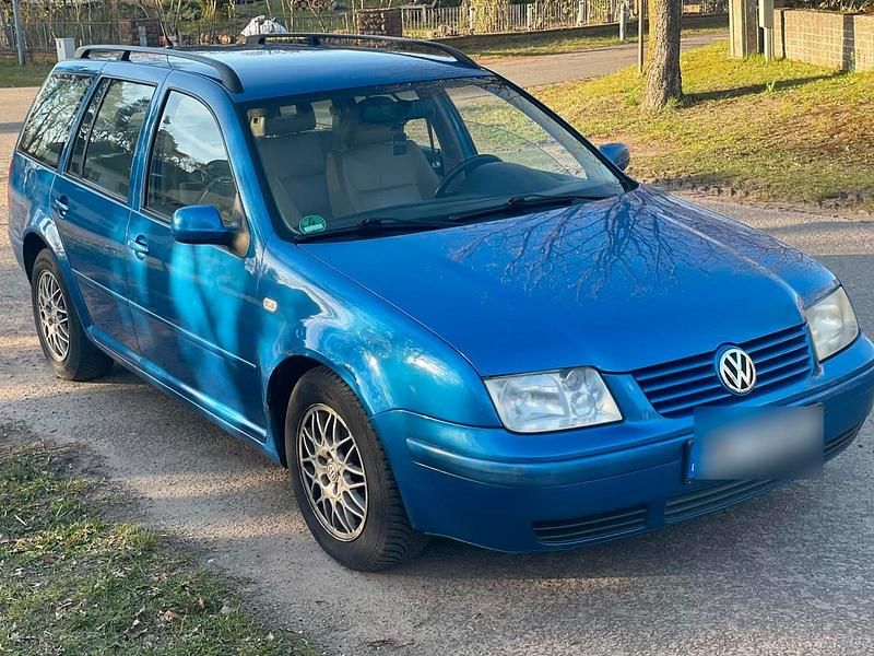 Gebraucht VW Bora 116 PS (85 kW) 2000 Blau Kombi