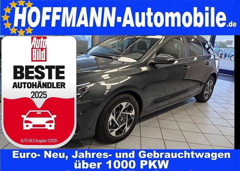 Cypressgruenperl. Neu 2025 Hyundai i30 Kombi | 24.870 € (Superpreis) - Bild 1/4