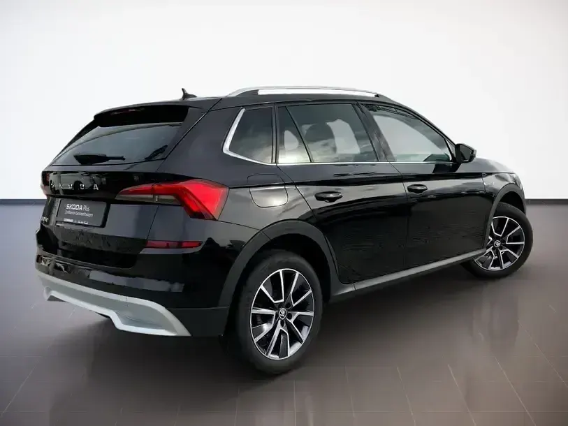 Gebraucht Skoda Kamiq ScoutLine 150 PS (110 kW) 2022 Dynamic schwarz SUV