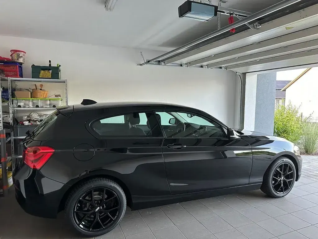 Gebraucht BMW 116 109 PS (80 kW) 2016 Schwarz Kleinwagen