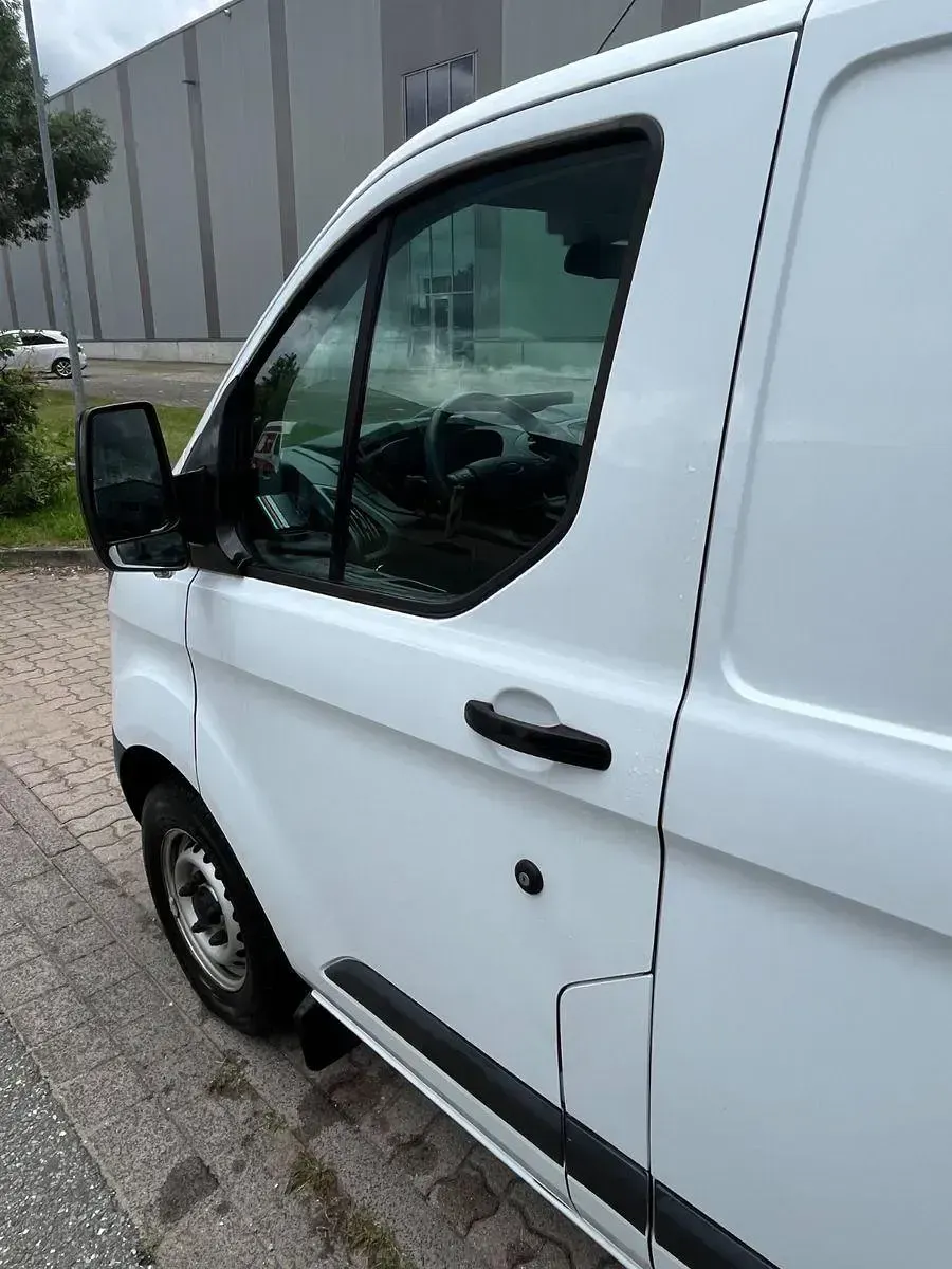 Gebraucht Ford Transit Custom 105 PS (77 kW) 2018 Weiß Van