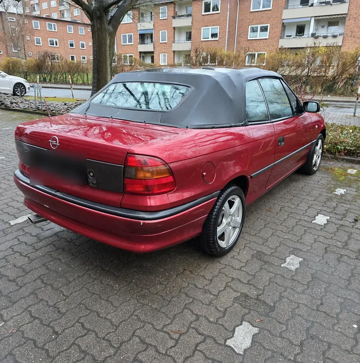 Gebraucht Opel Astra Cabriolet 90 PS (66 kW) 1998 Rot Cabrio