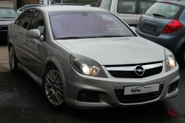 Gebraucht Opel Vectra Edition+ 150 PS (110 kW) 2007 Silber metallic Limousine