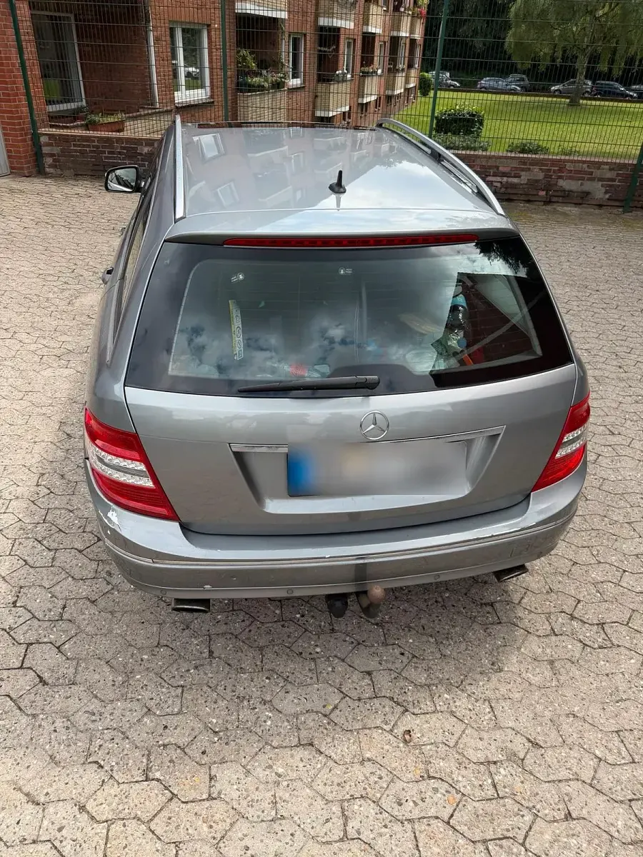 Gebraucht Mercedes C320 224 PS (164 kW) 2008 Grau Kombi