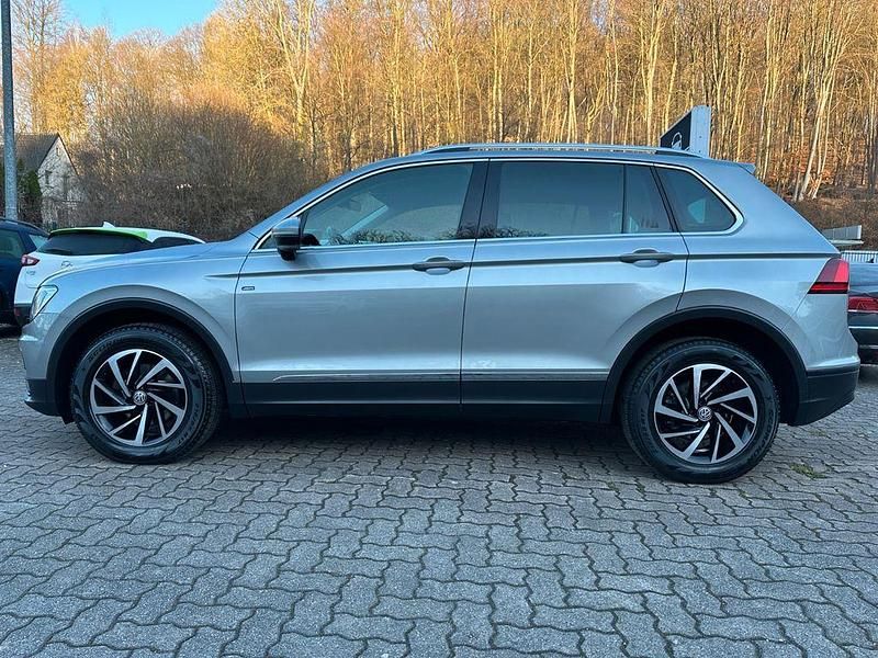 Second-hand VW Tiguan Join 150 CP (110 kW) 2018 Argintiu SUV