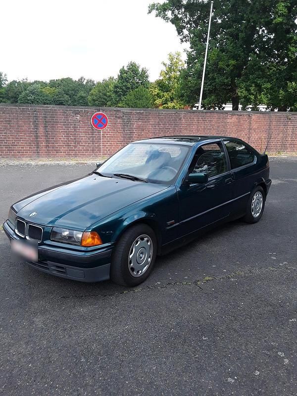 Gebraucht BMW 316 102 PS (75 kW) 1994 Grün Coupé