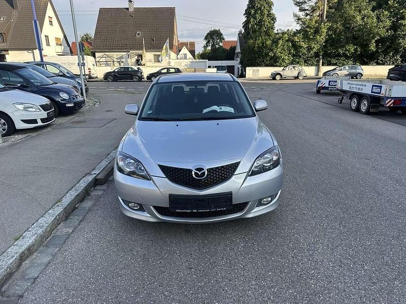 Sunlight silver Gebraucht 2005 Mazda 3 Active Kleinwagen | 2.400 € (Fairer Preis) - Bild 1/4